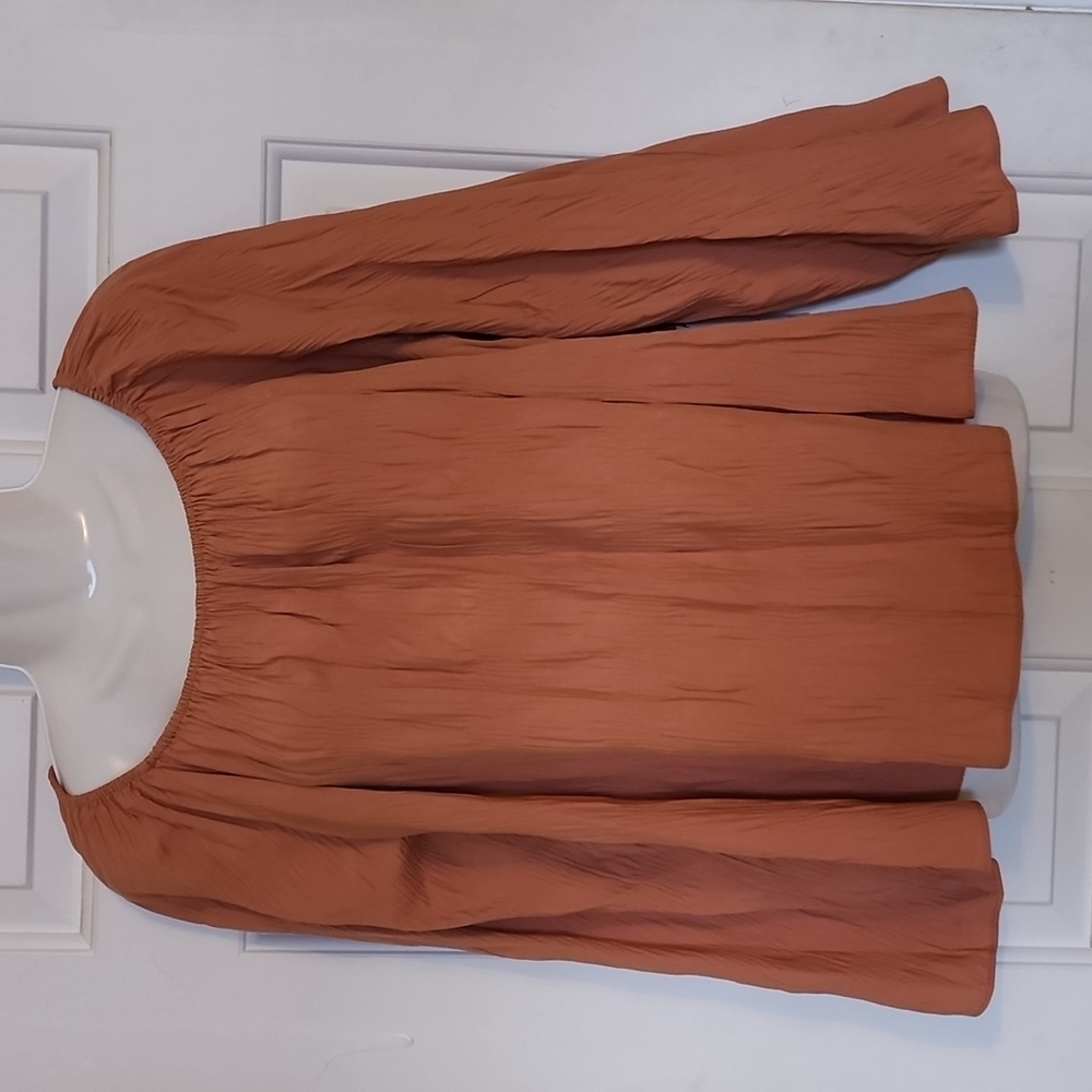 Elizabeth and James Bell Sleeve Top